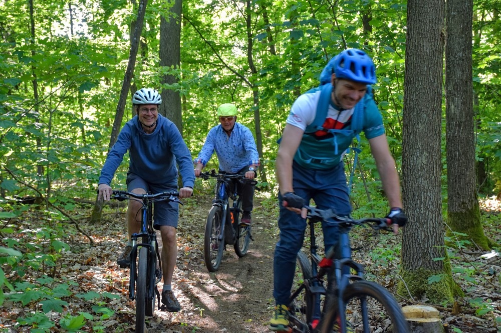 Ab 30. Juni kräftig in die Pedale treten und beim Feuchtwanger Stadtradeln 2025 mitmachen! Dabei gilt, bis 20. Juli möglichst viel Radkilometer zu sammeln - ob auf dem Weg zur Arbeit, bei einer gemütlichen Radtour oder vielleicht auch auf den neuen Feuchtwanger Mountainbike-Trails.